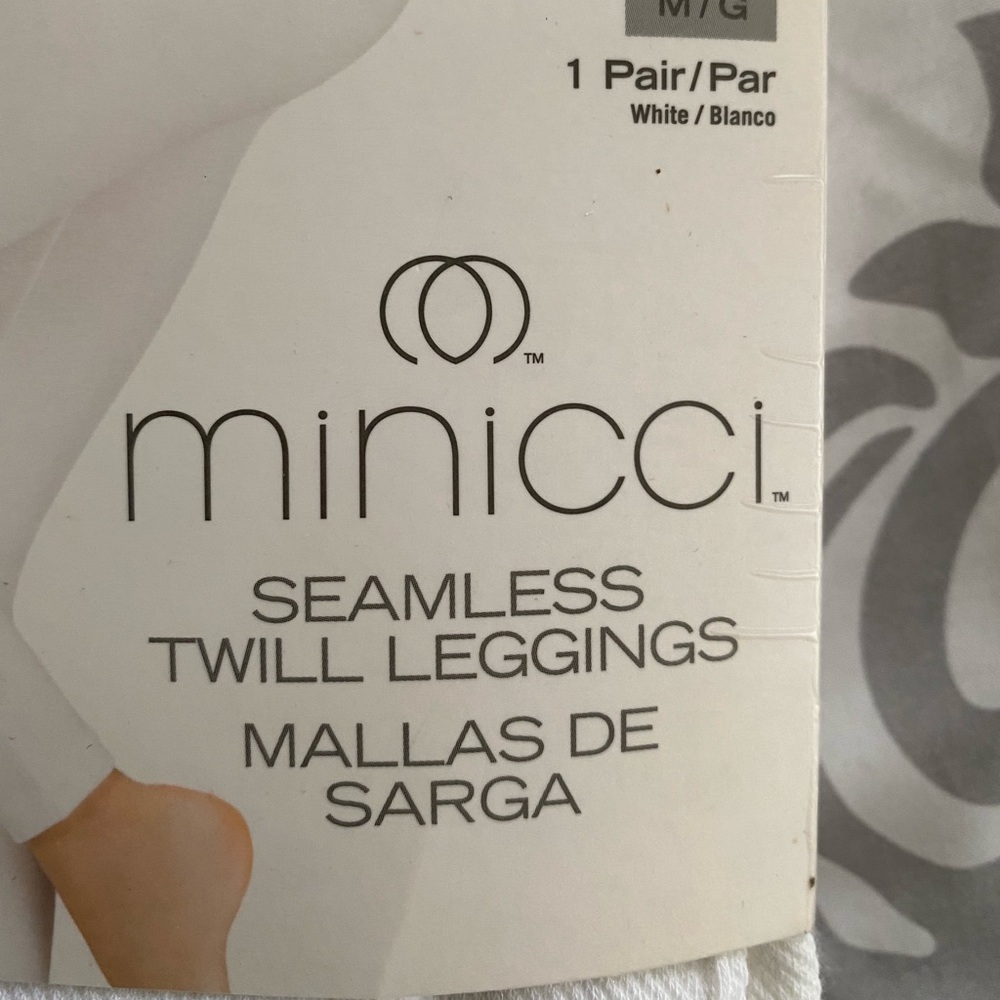 New with tags, white Jeggings